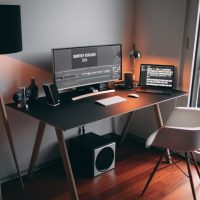 elegant-desk-setup-img-opt